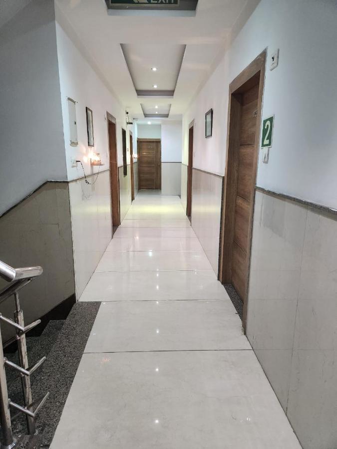 Airport Hotel Ivy With Free Airport Transfr New Delhi Extérieur photo
