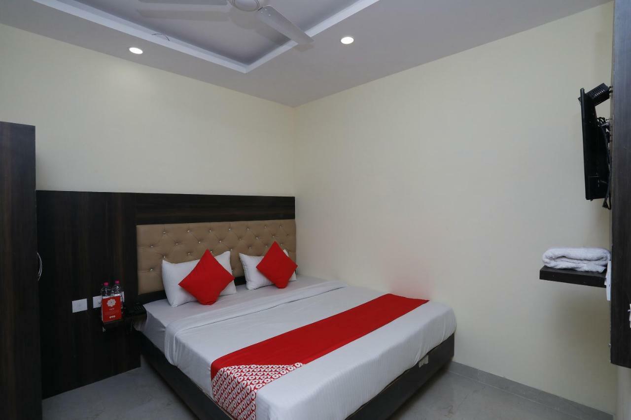 Airport Hotel Ivy With Free Airport Transfr New Delhi Extérieur photo