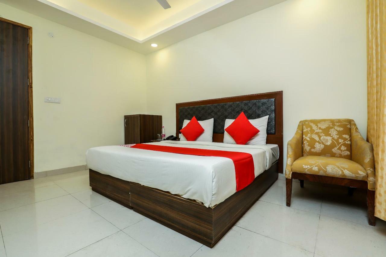 Airport Hotel Ivy With Free Airport Transfr New Delhi Extérieur photo